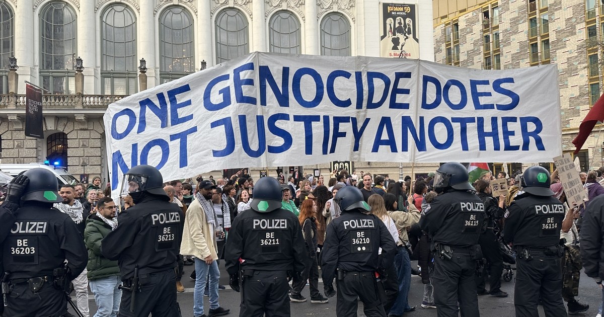 لماذا تدعم ألمانيا الإبادة الجماعية التي ترتكبها إسرائيل في غزة؟ | الصراع الإسرائيلي الفلسطيني