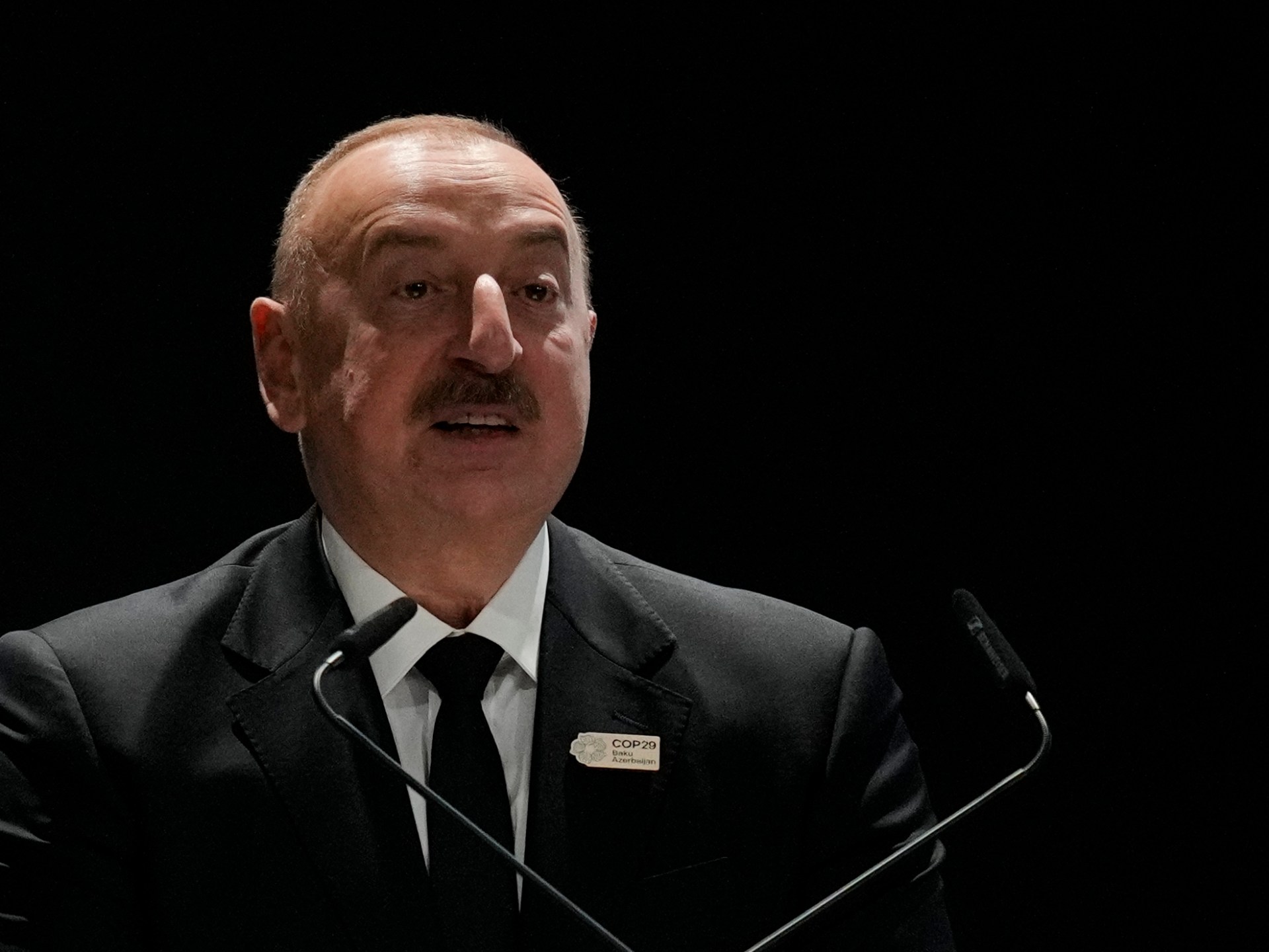 الزعيم الأذربيجاني يتهم فرنسا بارتكاب “جرائم” استعمارية في خطابه في مؤتمر الأطراف التاسع والعشرين | أخبار