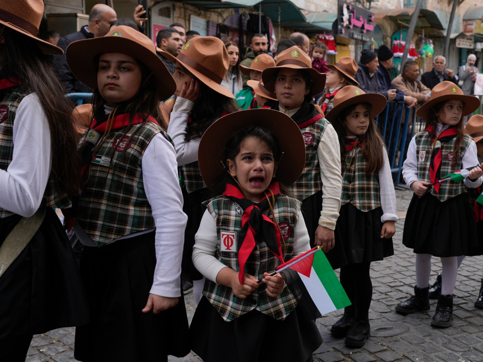 عيد ميلاد حزين في بيت لحم وسط عمليات القتل الإسرائيلية للفلسطينيين | أخبار الصراع الإسرائيلي الفلسطيني