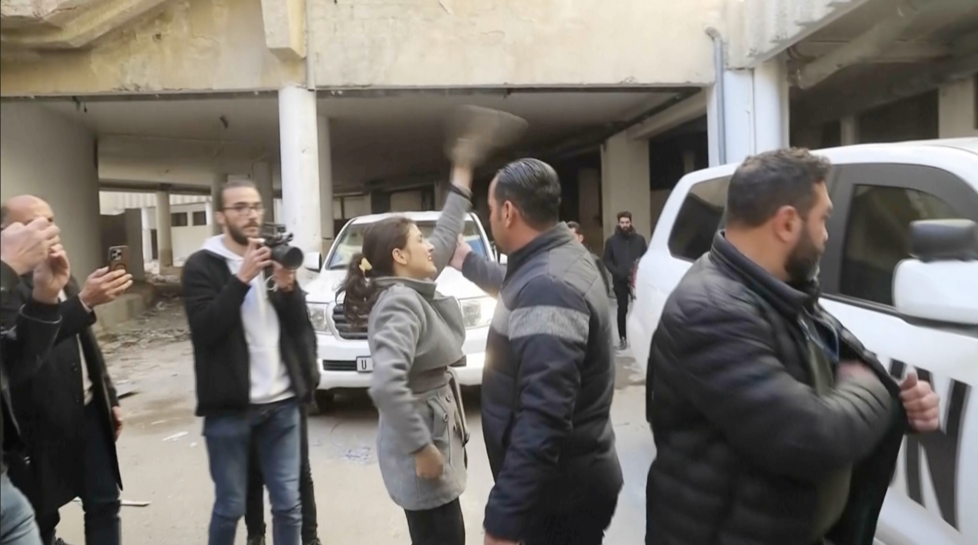“لن يحدث ذلك مرة أخرى” يقول المبعوث الأممي إلى سوريا خلال زيارة لسجن صيدنايا | حرب سوريا