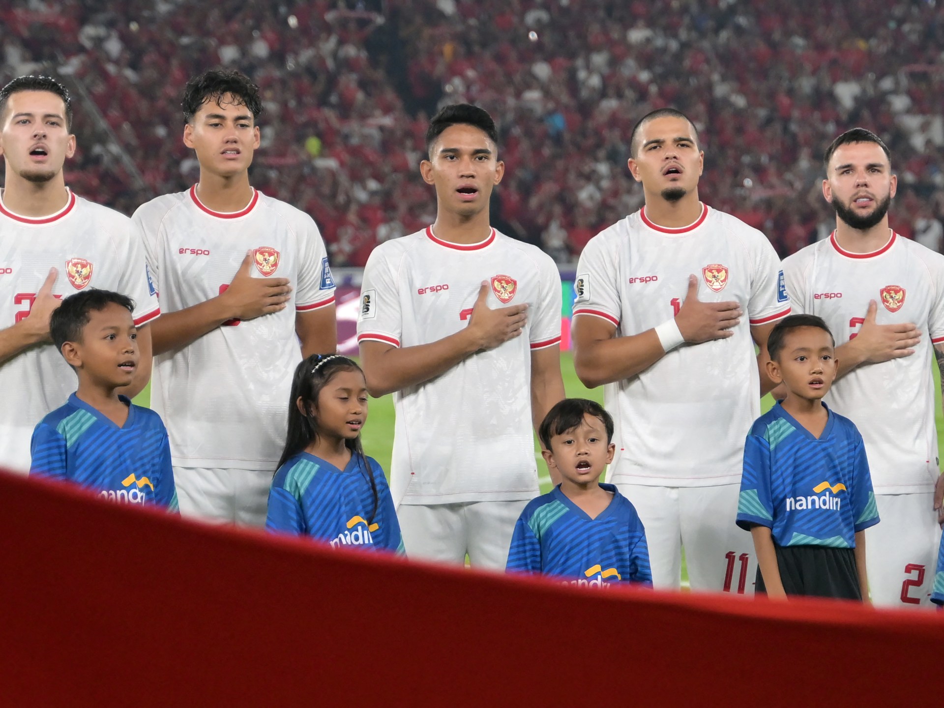 إندونيسيا تقيل مدرب كرة القدم شين بحثًا عن مكان في كأس العالم 2026 | أخبار كرة القدم