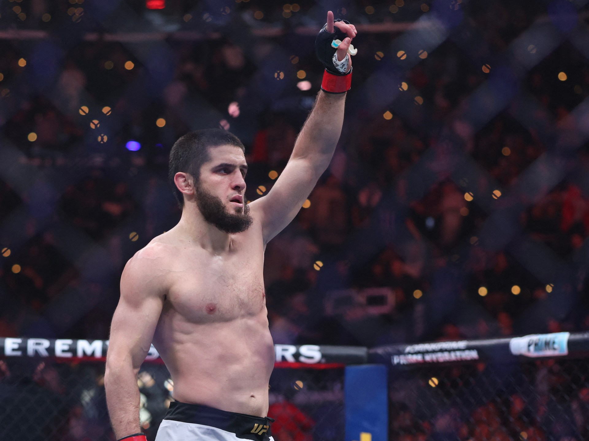 إسلام ماخاتشيف يحتفظ بحزام الوزن الخفيف ضد ريناتو مويكانو في UFC 311 | أخبار فنون القتال المختلطة