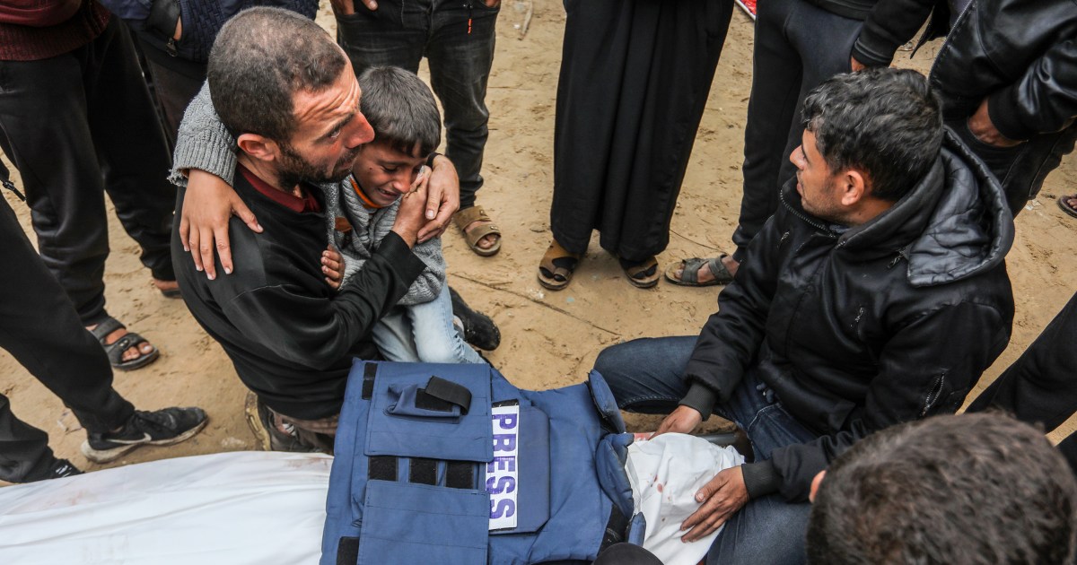 قتل إسرائيل غالبية رقم قياسي من الصحفيين القتلى في عام 2024: CPJ | أخبار الصراع الإسرائيلية