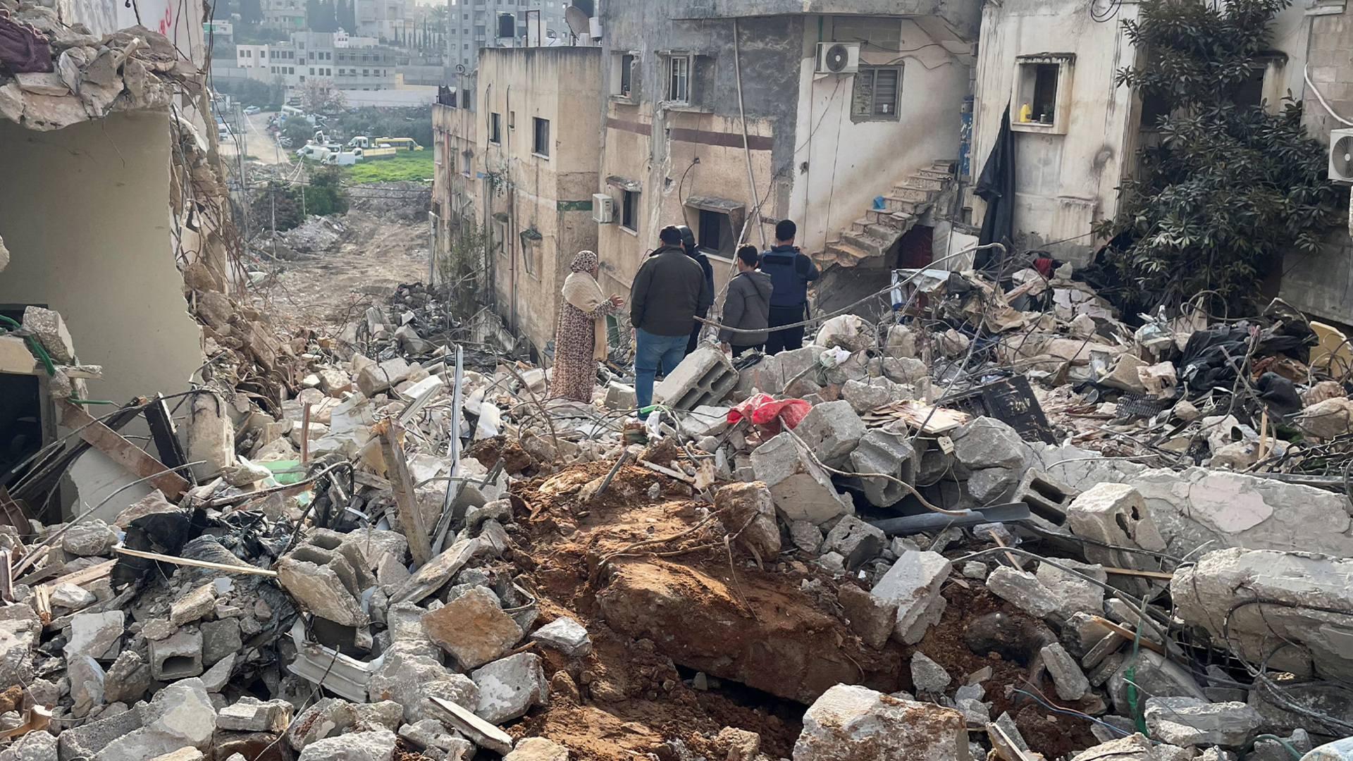 يقول الفلسطينيون إن الضفة الغربية المحتلة وغزة يصعب عليهم تفكيكها