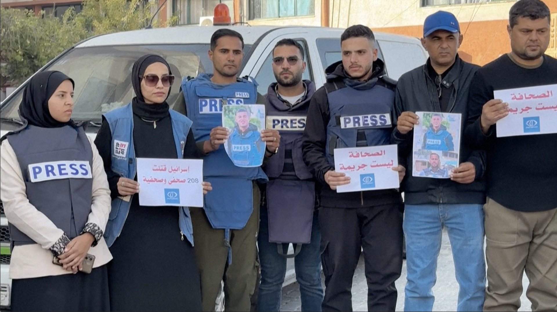 الصحفيون الفلسطينيون يحتجون على استهداف الزملاء في غزة | صراع إسرائيل والنازتين