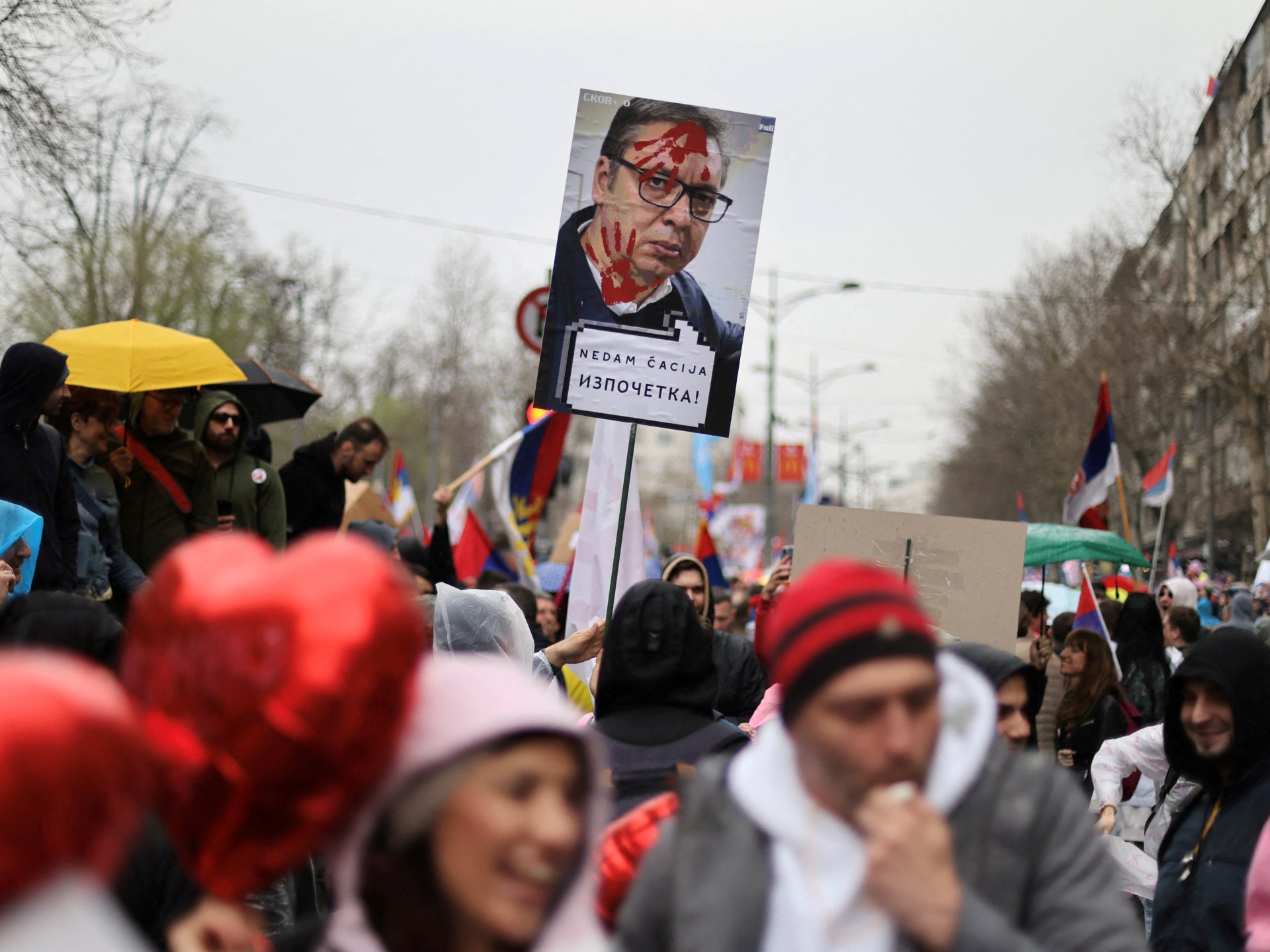 رئيس صربيا VUCIC ينقر رئيس الوزراء المبتدئ وسط الضغط على الاحتجاج | أخبار