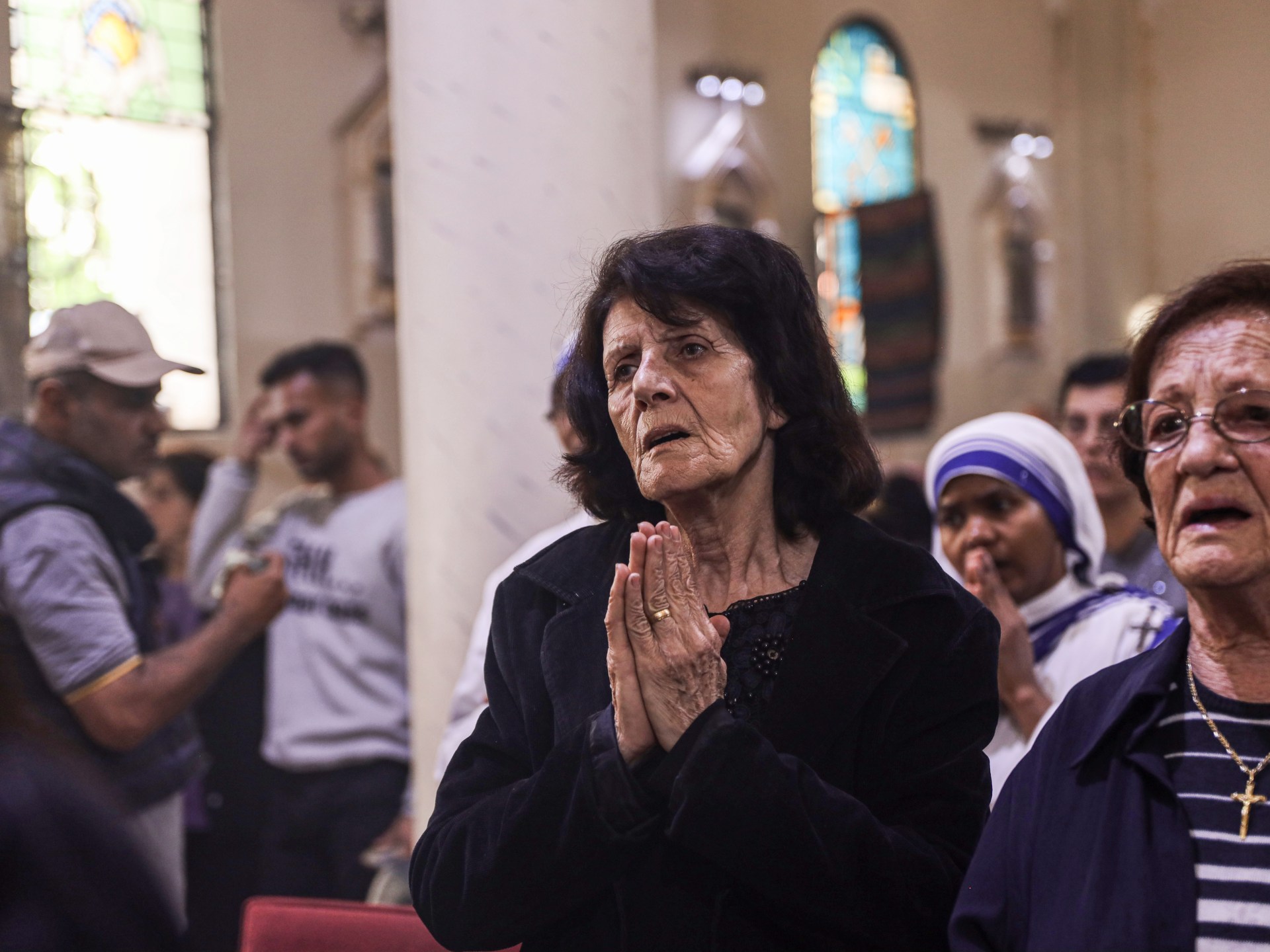 “أعطانا القوة”: يتذكر المسيحيون في غزة المكالمات مع البابا فرانسيس | أخبار الصراع الإسرائيلية