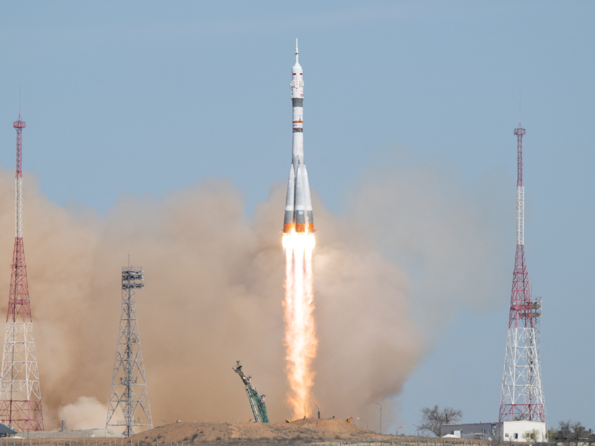 ينفجر الطاقم الروسي والأمريكي في صاروخ Soyuz المتجه إلى ISS | أخبار الفضاء