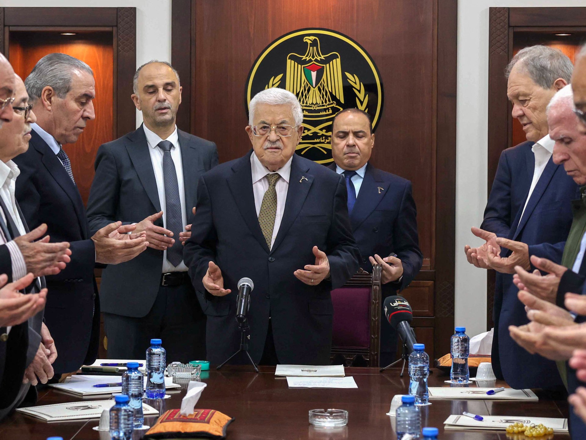 الرئيس الفلسطيني محمود عباس يعين مساعداً نائبا أخبار السلطة الفلسطينية
