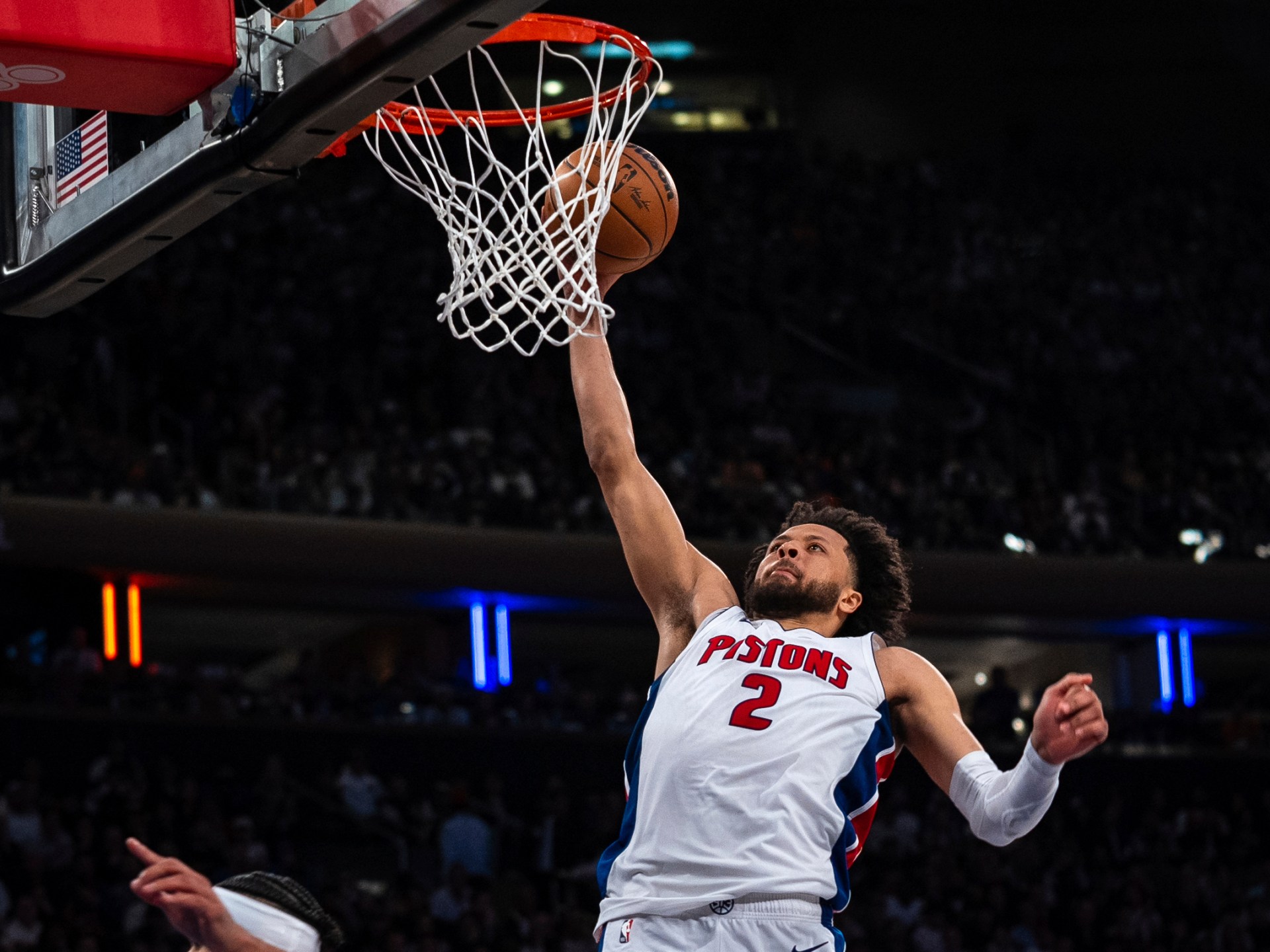 Pistons Snap Record Playoff Lose Lose Streak ، Win Game 2 ضد Knicks | أخبار كرة السلة