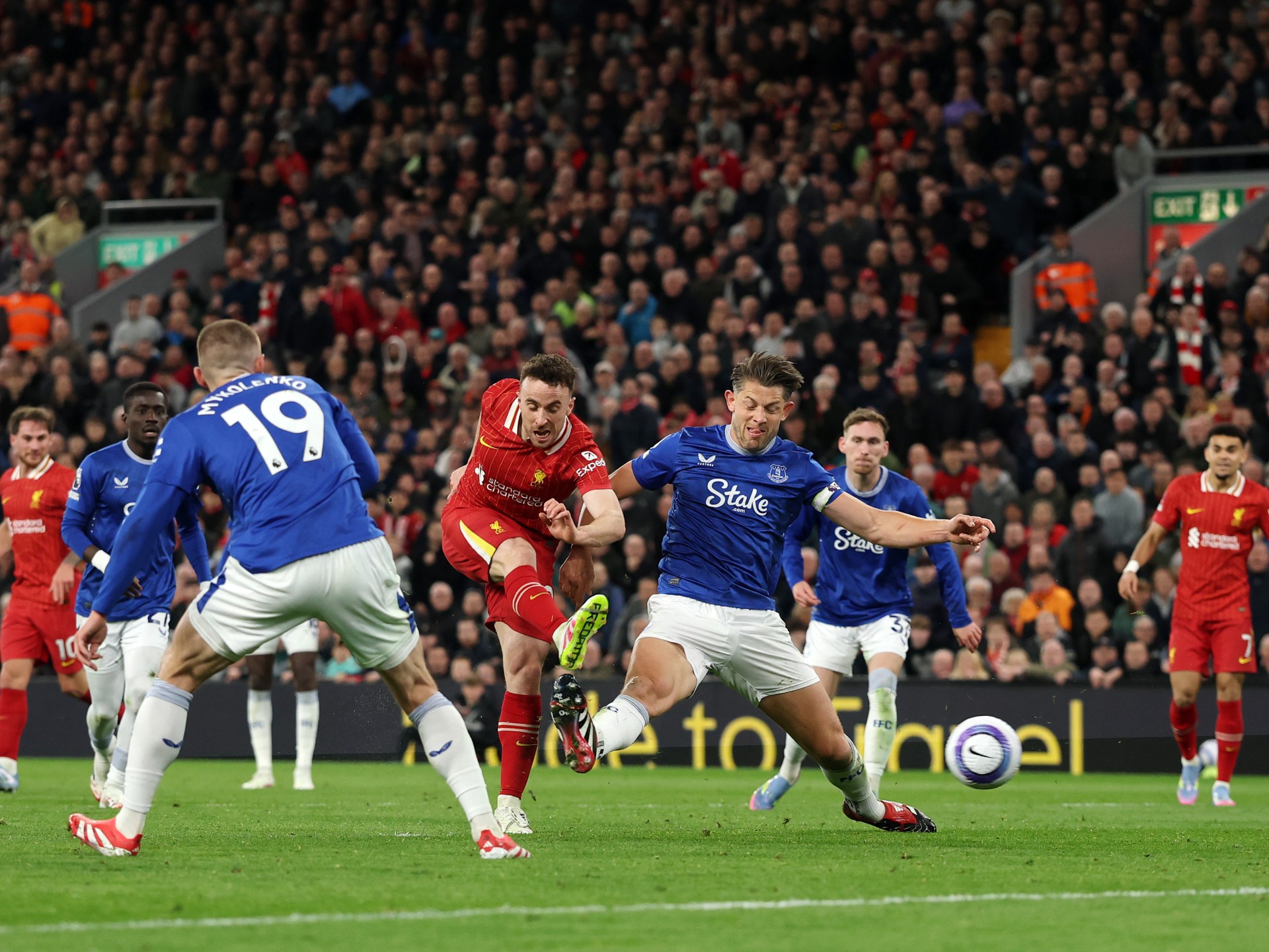 فاز ليفربول على إيفرتون بهدف جوتا في الدوري الإنجليزي الممتاز | أخبار كرة القدم