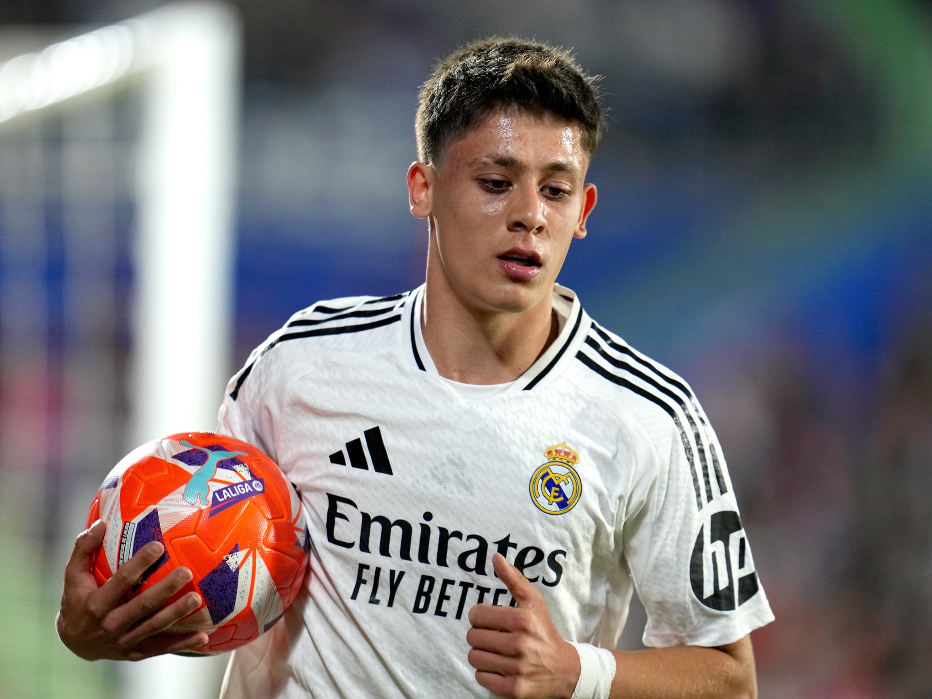 ريال مدريد تغلب على getafe للحفاظ على قادة Laliga برشلونة في الأفق | أخبار كرة القدم