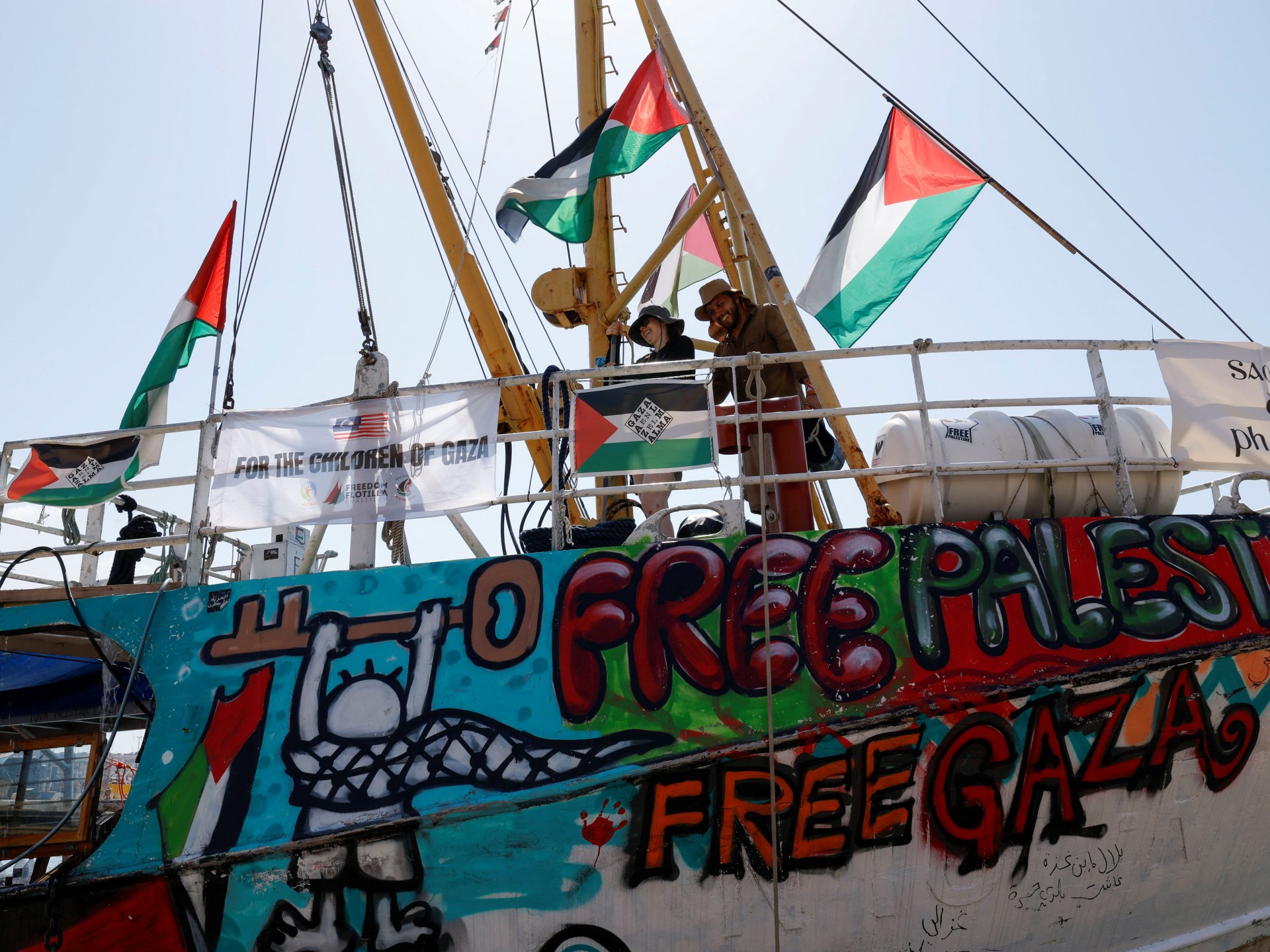 ضربت الطائرات بدون طيار السفينة “Freedom Flotilla” Gaza Aid Ship في المياه الدولية | أخبار الصراع الإسرائيلية