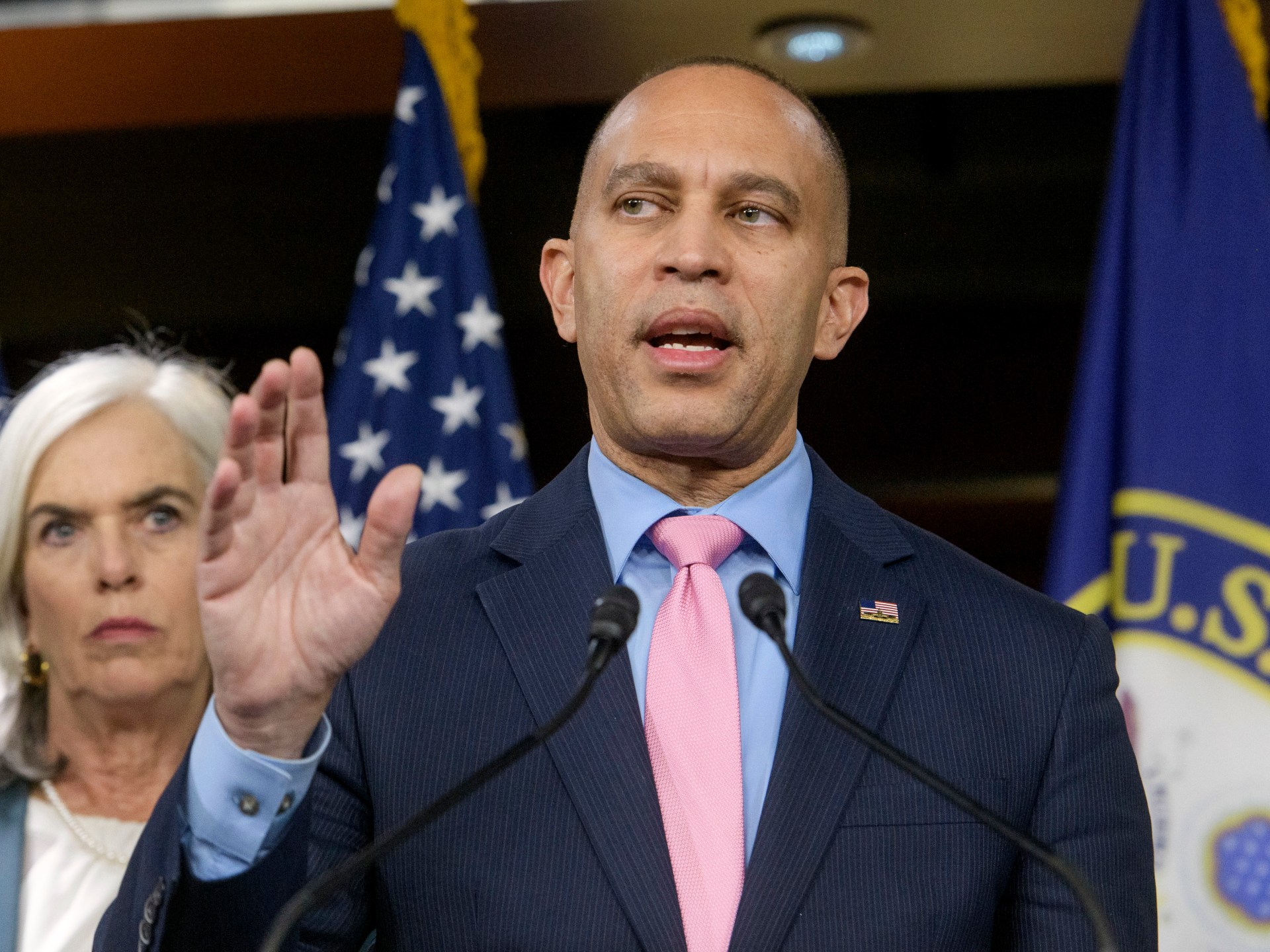 هل قام Hakeem Jeffries بتقديم مشاركة من قدامى المحاربين الذين يستخدمون طوابع الطعام؟ | أخبار الطعام