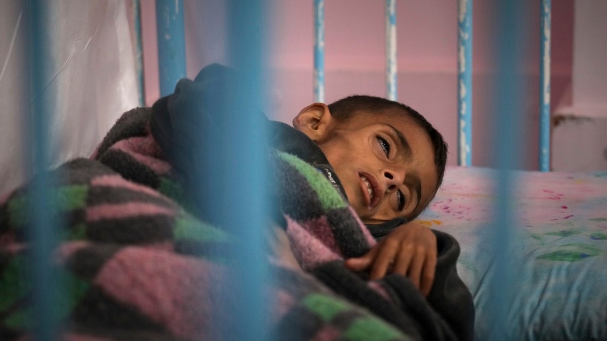 العشرات من الفلسطينيين جوعوا حتى الموت تحت الحصار الإسرائيلي في غزة | أخبار الصراع الإسرائيلية