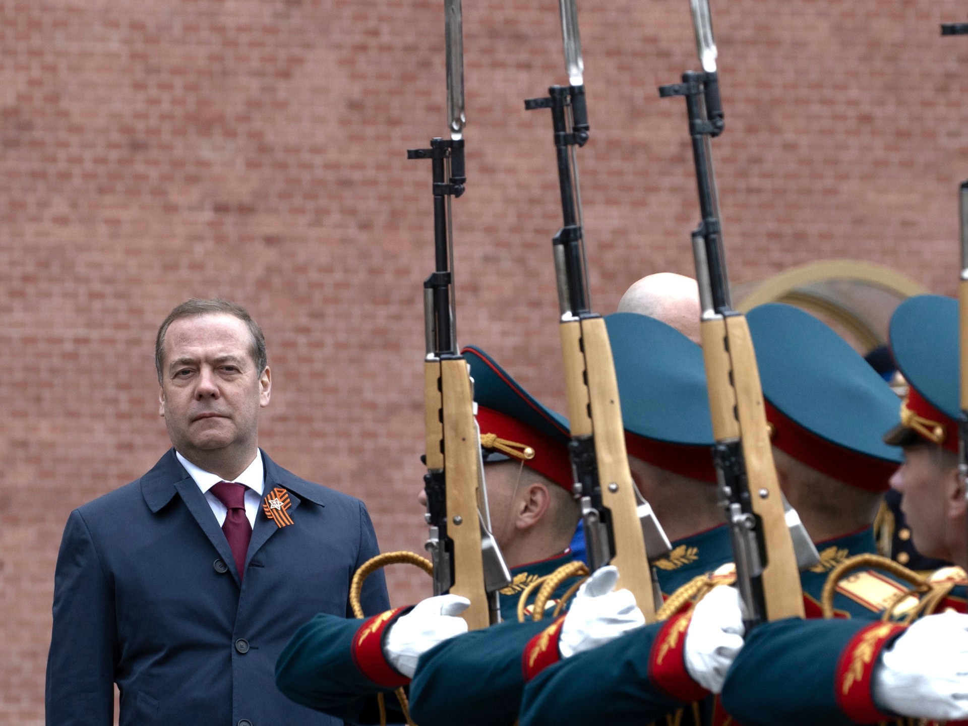 حرب الكلمات: توبيخ روسيا Medvedev ترامب على بوتين وسائل التواصل الاجتماعي بوست | روسيا-أوكرانيا حرب الأخبار